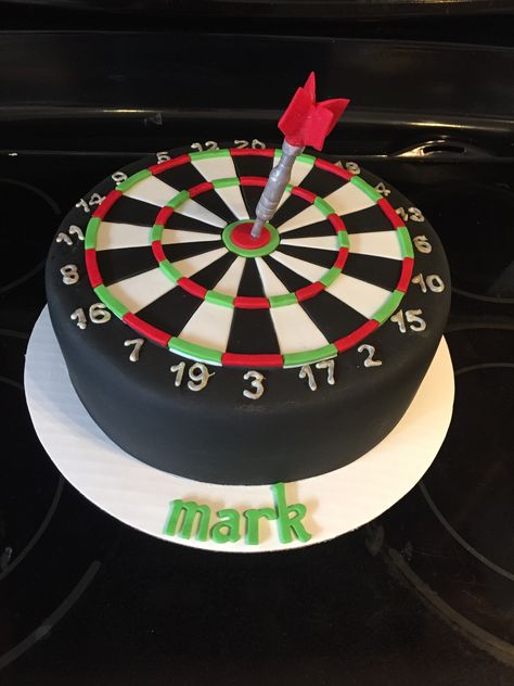 Dart Board Cake Ideas, Dart Cake Ideas, Dart Cake, Dart Board Cake, Dartboard Cake, Elsa Pasta, Groomsman Cake, Enchanted Party, Mermaid Birthday Cakes