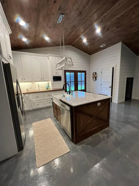 Medium Size Barndominium Ideas, Barndominium Ideas Interiors Simple, Barndominium With Living Quarters, Garage With Living Quarters Interior, Metal Home Interior Ideas, Tiny Barndominium Interior, Shop House Bathroom, Shop Living Quarters Interior, Inside Small Barndominium