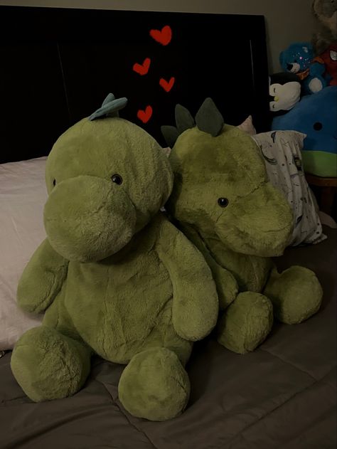 Cute Dino Plush, Dino Stuffed Animal Aesthetic, Cute Dino Plushies, Big Dinosaur Plush, Cute Matching Stuffed Animals, Dinosaur Plushie Aesthetic, Couples Plushies, Soft Bf Aesthetic, Dinosaur Toy Aesthetic