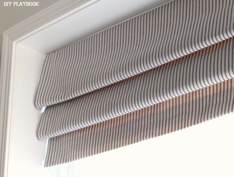 Diy Faux Roman Shade, Roman Shades Kitchen, Roman Blinds Diy, Diy Window Shades, Faux Roman Shade Valance, Simple Window Treatments, Diy Roman Shades, Shades Window, Faux Roman Shades