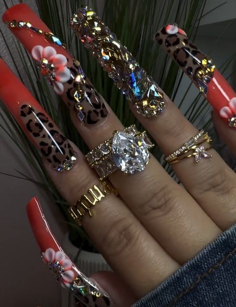 Maximal Nail Design, Bling Junk Nails, Nails 90s Aesthetic, Red Freestyle Acrylic Nails, China Nails Design, Red Junk Nails, Nail Designs Baddie, Birthday Nails Bling, 2000 Nail Designs