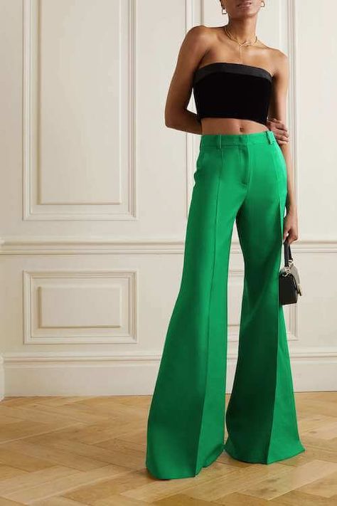 What To Wear With Green Pants For Women [2023]: 70+ Stylish Green Pants Outfit Ideas To Copy Emerald Green Pants Outfit, Mint Pants Outfit, Green Pants Outfit Ideas, Army Green Pants Outfit, Emerald Green Pants, Green Trousers Outfit, Sage Green Pants, Olive Pants Outfit, Olive Green Pants Outfit