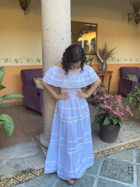 Mexican Dresses Traditional, Hispanic Clothing, Mexican Traditional Clothing, Mexico Dress, Spanish Clothing, Traditional Mexican Dress, Spanish Dress, Hispanic Culture, Mexican Fashion