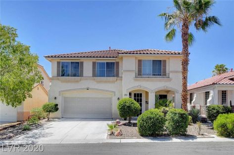 🏡 2945 Sapphire Shores St | Just Listed in The Lakes, Las Vegas [2020] Las Vegas House Exterior, Las Vegas Houses, House Townhouse, Vegas House, Oasis Springs, Lake Las Vegas, Vision 2023, Vegas Homes, Creating A Vision