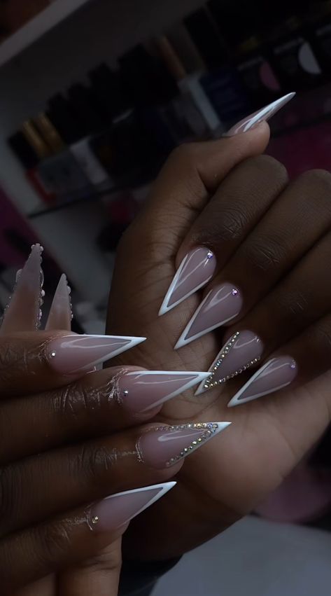 Graduation Nail Art Design, Pointy French Tip Nails Stilettos, Stilleto Short Nail Designs, V French Tip With Rhinestones, Nail Ideas Sharp, Graduation Nails Stiletto, Staleto Nails Short Almond, Nude Stiletto Nails Short, Birthday Stilletos Nails