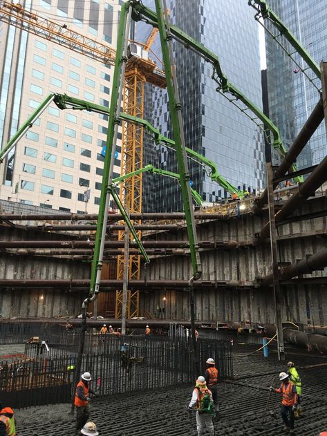 It Took 18 Hours to Pour the Foundation for San Francisco's Tallest Skyscraper | WIRED Foundation Building, Foundation Engineering, Construction Pictures, Safety Campaign, Construction Photography, Civil Engineering Projects, Hole In The Ground, Engineering Quotes, Building Development