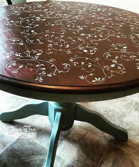 Stenciled Kitchen Table, Stencil Dining Table, Stained And Painted Table, Repurposed Round Kitchen Table, Round Wooden Table Makeover, Paint Round Table, Table Top Stencil Ideas, Painted Round Kitchen Table, Kitchen Table Painting Ideas