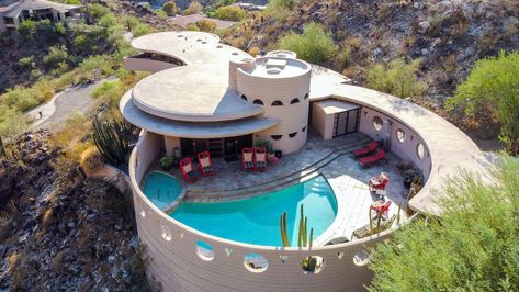 سلالم حلزونية, Clubhouse Design, Lloyd Wright Architecture, Architecture Cool, Frank Lloyd Wright Architecture, Frank Lloyd Wright Design, Frank Lloyd Wright Homes, Sun House, Phoenix Homes