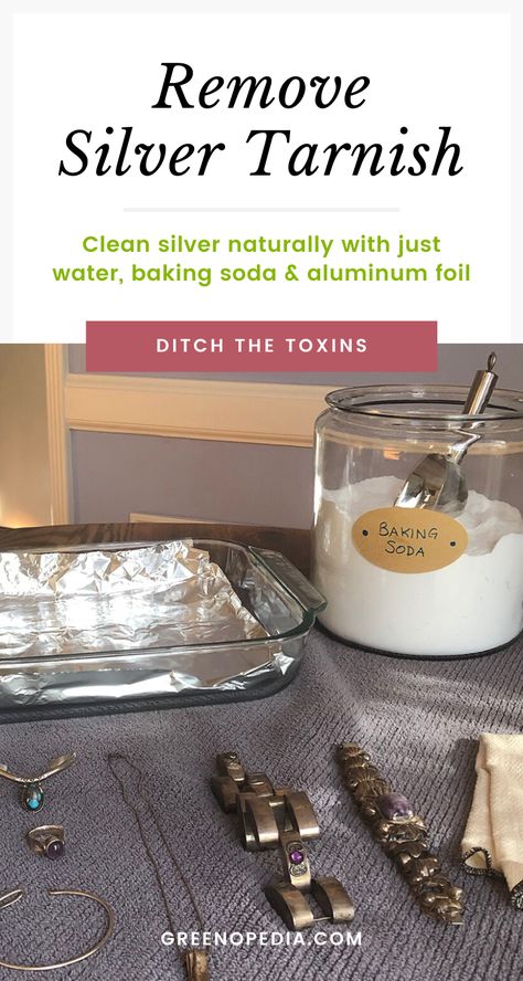 Remove Silver Tarnish Naturally | Skip the toxic silver polish! It's so easy to remove silver tarnish with just baking soda, hot water, and aluminum foil. And it's pretty fun, too.| @greenopedia #naturalsilverpolish #nontoxicsilverpolish #nontoxicsilvercleaner via @greenopedia Silver Polish Diy, Silver Cleaner Diy, Removing Tarnish From Silver, Cleaning Tarnished Silver, Diy Shampoo Recipe, Homemade Jewelry Cleaner, Polish Recipe, Cleaning Silver, Baking Soda For Hair