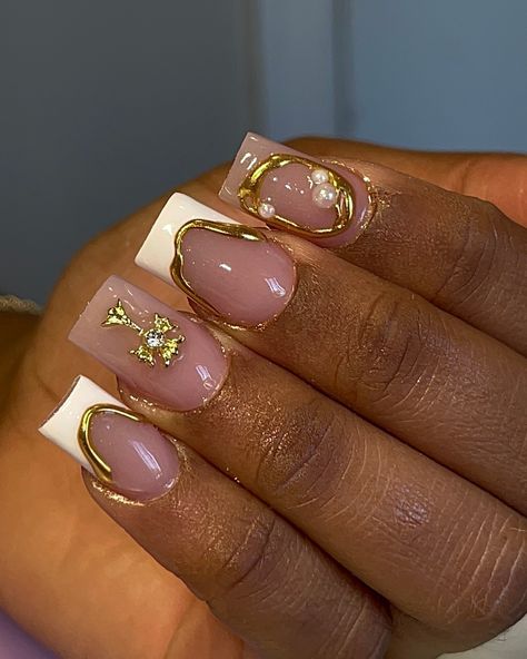 get into the details 😮‍💨 @shopnaileditt Silk Acrylic Square Nail Tips dc: AKSACRYLICS Only a few appointments left for September, DM to get your set ✨ #shortnails #goldnails #goldchrome #nailideas #3dnailart #3dnails #abstractnails #acrylicnails #windsornails #detroitnails #walkerville #crossnails #crosscharms #christian #simplenails #demure #whitenails #junknails #squarenails #nailinspo #fallnails Gold Nail Set Short, Home Coming Nail Ideas, Thanksgiving Inspired Nails, Shirt Fall Nails, Short Gold Acrylic Nails, Short Square Nails Fall, Short Gold Nails, Christian Nail Art, Ig Nails