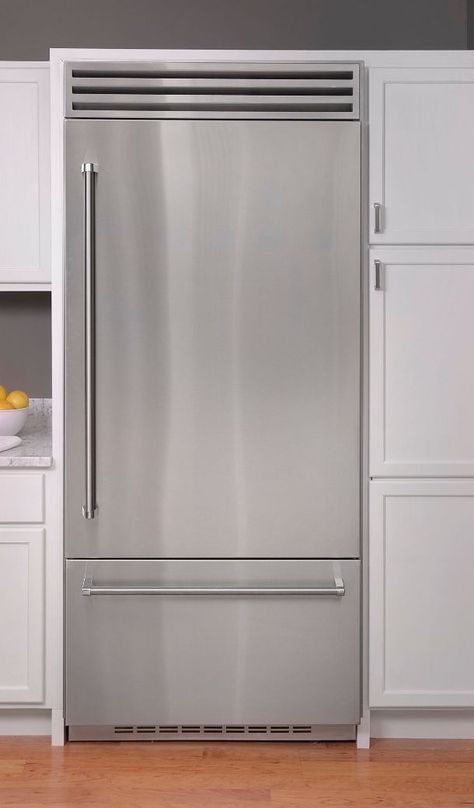 TELL US what you think of our 36� Built-in Refrigerator that features commercial-style design and performance. Our refrigerator offers advanced food preservation capabilities, unique features for the discerning home chef and unmatched customization option. #fridge #kitchen #kitchendesign #range #dreamkitchen Refrigerator Design Ideas, Commercial Fridge In Kitchen, Commercial Refrigerator For Home, Built In Refrigerator Ideas, Slate Appliances Kitchen, Refrigerator Design, Modern Refrigerator, Freezerless Refrigerator, New England Kitchen