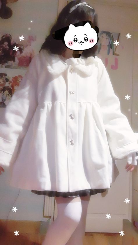 Kawaii cutecore j-fashion aesthetic coat kawaiicore outfit sanrio jirai kei Kawaiicore Outfit, Aesthetic Coat, Kawaii Jacket, Cape Outfit, Kawaii Cutecore, Jirai Kei, Kawaii Aesthetic, J Fashion, Fashion Aesthetic