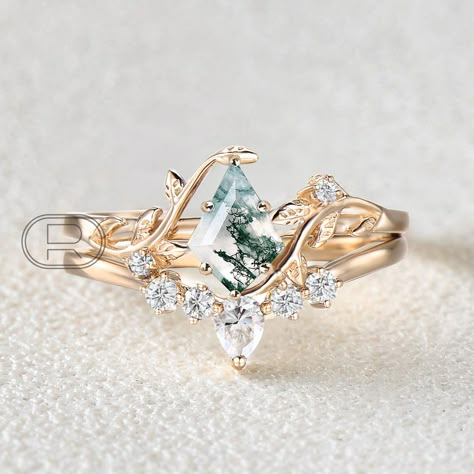 Non Traditional Stone Engagement Rings, Nature Wedding Ring, Engagement Ring Sets, Agate Rings, Crystal Engagement Rings, Dream Rings, Moss Agate Stone, Jewelry Knowledge, Leaf Engagement Ring