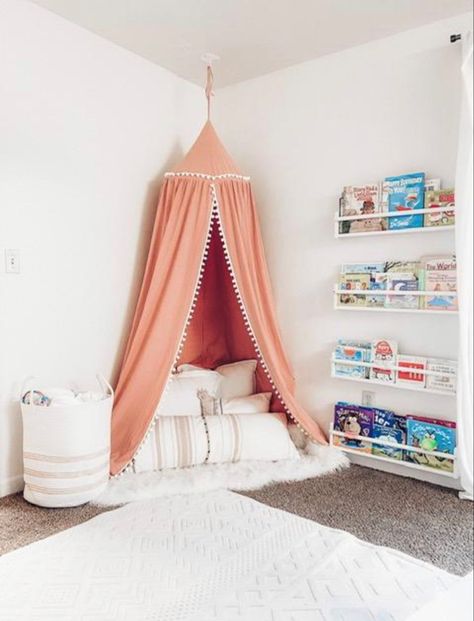 Nursery Book Nook Ideas, Reading Book Canopy, Bedroom Reading Corner Kids, Childs Reading Corner, Reading Nook With Canopy, Toddler Room Reading Corner, Toddler Girl Reading Corner, Reading Corner Toddler Room, Reading Nook For Toddler