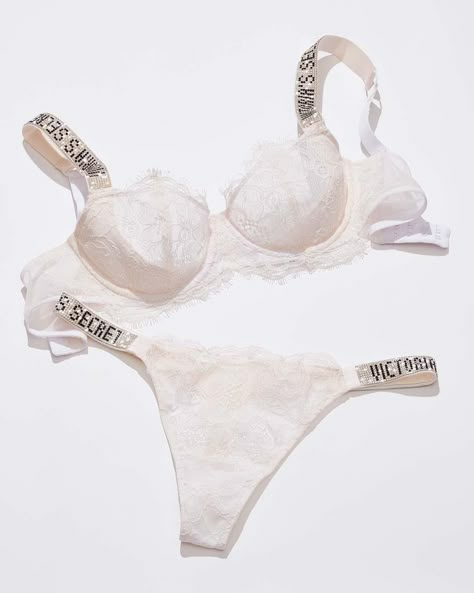 Victoria’s Secret aesthetic. Victoria’s Secret bra. Lingerie Aesthetic, Secret Aesthetic, Bra Outfit, Closet Vanity, Xmas Wishlist, Vs Bras, Show Outfits, Dr Wardrobe, Enemies To Lovers