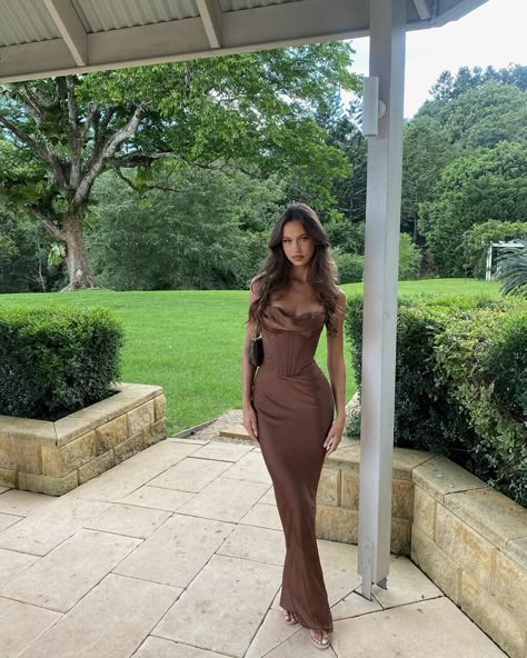 Outfit Elegantes, House Of Cb Dresses, Exquisite Gowns, Prom Dress Inspiration, Flirty Dresses, House Of Cb, Glam Dresses, Looks Chic, Brown Dress