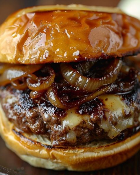 Best burger in town! Wish I knew about this sooner! Recipes For Picky Adults, Onion Soup Burgers, French Onion Burgers, Onion Burgers, Cooktop Cove, Burger Recipes Beef, Classic French Onion Soup, Chicken Honey, Best Burger Recipe