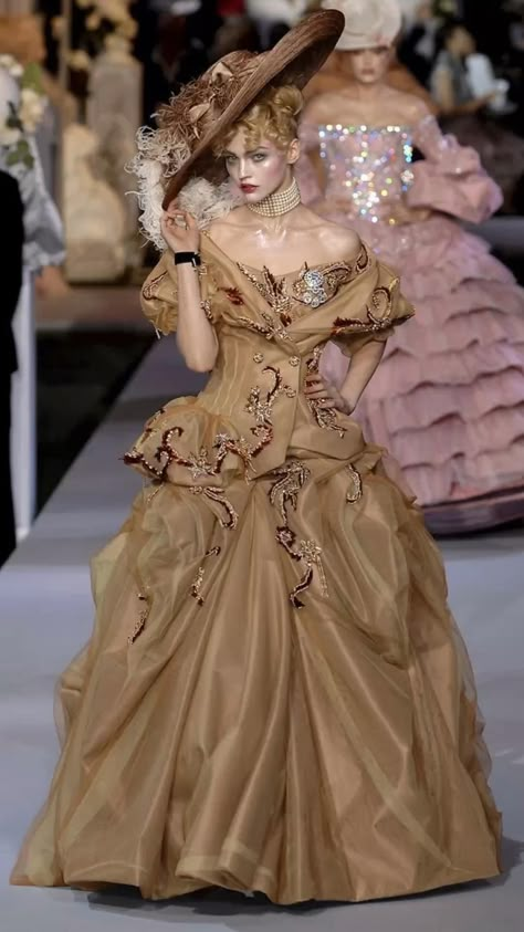 runway, fashion, Dior, glamorous, models, gowns, dresses Gaun Abad Pertengahan, 00s Mode, Rococo Fashion, Runway Fashion Couture, Christian Dior Haute Couture, Dior Haute Couture, Dior Couture, Fashion Couture, John Galliano