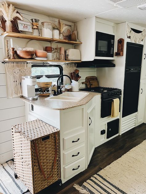 See how a family gave their renovated travel trailer homey, boho vibes #rvrenovation #glamping #traveltrailer #rvinterior #rvinspiration #rvingwithkids #homeonwheels #styleonwheels #rvremodel #rvhomebirth #rvfamily #rvbeforeandafter #wanderfulrvinteriors via @wanderfulrvinteriors Rv Kitchen Remodel, Camper Home, Extra Space Storage, Rv Interior Remodel, Camper Interior Design, Camper Redo, Camper Trailer Remodel, Trailer Decor, Camper Reno