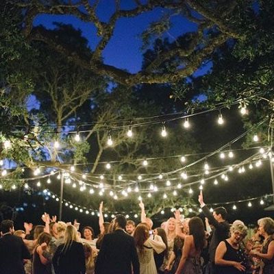 Garden Party(Night) Garden Party Lights Backyard, Outside Party Decorations Night, Night Garden Party Decorations, Sweet 16 Backyard Party Ideas Summer, Urban Garden Party, Summer Garden Party Ideas Decor, Garden Party Evening, Birthday Party Garden Decoration, 18th Garden Party Ideas