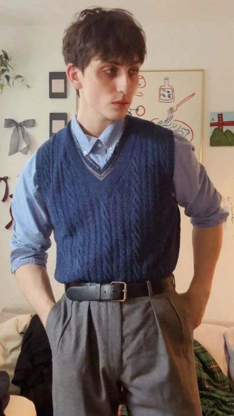 Dark Academia Teacher Male, Male History Teacher Aesthetic, Preppy Outfits Masculine, Guy Tea Party Outfit, Dark Acedemia Man, Scientist Aesthetic Outfit Male, Casual Formal Wear For Men, Teacher Outfits Masc, Male Librarian Outfit