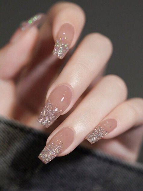 Elegant Touch Nails, Birthday Nail Designs, Korean Nail Art, Ombre Nails Glitter, French Tip Acrylic Nails, Bridal Nails, Elegant Nails, Glitter Nail Art, Chic Nails