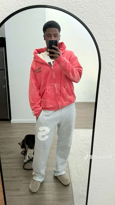 Sweatpants Outfit Men, Men Street Outfit, Boy Streetwear, Guy Fits, Black Men Fashion Casual, Drip Outfit Men, Boy Fits, Black Men Street Fashion, Dope Outfits For Guys