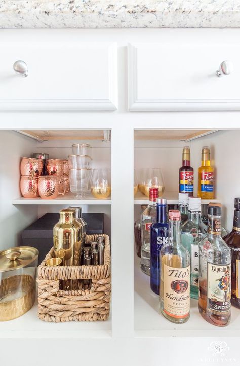 Bar Top Organization Ideas, Small Space Liquor Storage, Bar Cabinet Organization Ideas, Kitchen Cabinets Bar Area, Liquor Organization Ideas, Liquor Cabinet Organization, Alcohol Organization Ideas, Liquor Organization, Liquor Storage Ideas