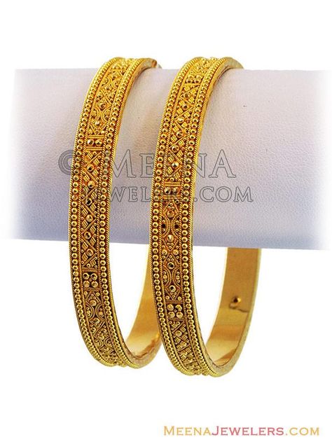 Bangle Set Gold, Indian Gold Bangles, Filigree Bangle, Designer Bangles, Gold Bangles Indian, Bangles Gold, Filigree Pattern, Bangles Design, Gold Bangles Design