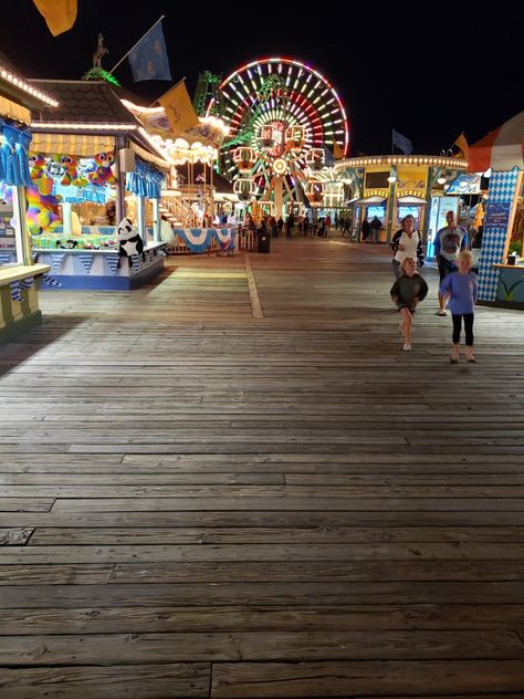 Wildwood Boardwalk, Wildwood Beach, Myrtle Beach Boardwalk, Atlantic City Boardwalk, Beach Week, Wildwood Nj, Senior Trip, Summer Goals, Waterpark