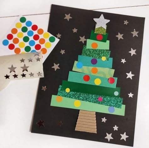 Christmas Cards Ks1 Ideas, Preschool Holiday Bulletin Boards, Year 1 Christmas Cards, Year 2 Christmas Cards, Elementary Christmas Gifts For Parents, Christmas Card Ideas For Preschoolers, School Christmas Card Ideas, Christmas Crafts Ks2, Preschool Christmas Card Ideas