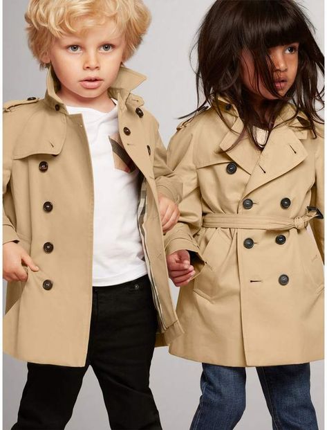 Burberry The Wiltshire - Heritage Trench Coat burberry #kids #fashion chick for more information or to Buy Boys Trench Coat, Kids Trench Coat, Burberry Trenchcoat, College Gameday Outfits, Winter Baby Clothes, Cool Kids Clothes, Kids Dress Wear, Toddler Girl Outfit