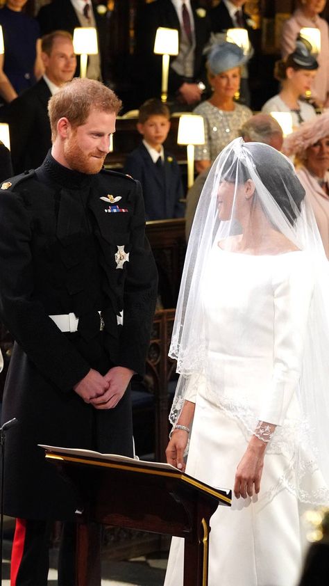 Damn, Harry! from 25 Royal Wedding Details You May Have Missed | E! News Royal Wedding Harry, Prince Harry Wedding, Harry And Meghan Wedding, Princ Harry, Harry Wedding, Meghan Markle Wedding, Rainha Elizabeth Ii, Princess Meghan, Prince Harry And Megan