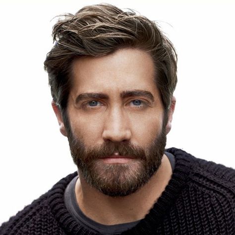 Jake Gyllenhaal With Long Hair Pompadour Men, Stubble Beard, Man With A Beard, Trendy Mens Haircuts, Thick Hair Cuts, Wavy Hairstyles Medium, Mens Hairstyles Medium, Medium Length Hair Men, Men Haircut Styles