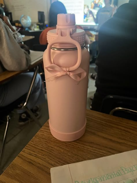 Pilates Princess Water Bottle, Ballet Pink Aqua Flask, Water Bottle Takeya Aesthetic, Pink Bottle Aesthetic, Y2k Water Bottle, Aesthetic Water Bottle For School, Pink Aquaflask, Pink Water Bottle Aesthetic, Coquette Water Bottle