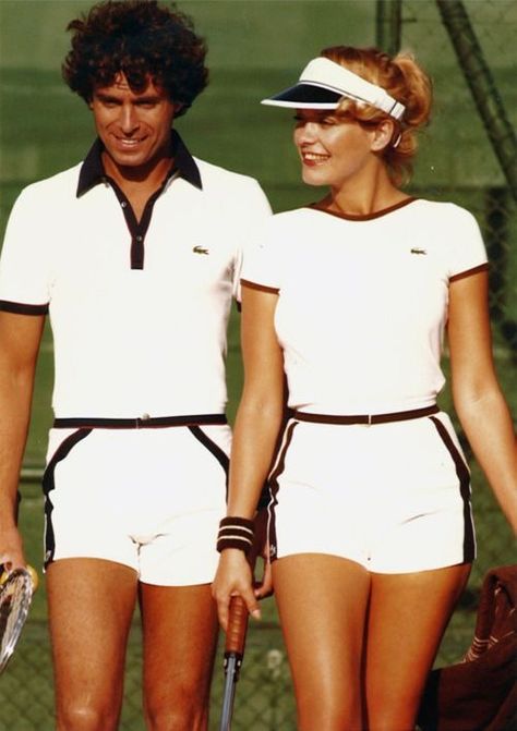 Tennis Aesthetic Vintage, Tennis Fashion Editorial, Mode Tennis, Tennis Shoot, Estilo Gossip Girl, Lacoste Vintage, Retro Tennis, Tennis Aesthetic, Dorothy Dandridge