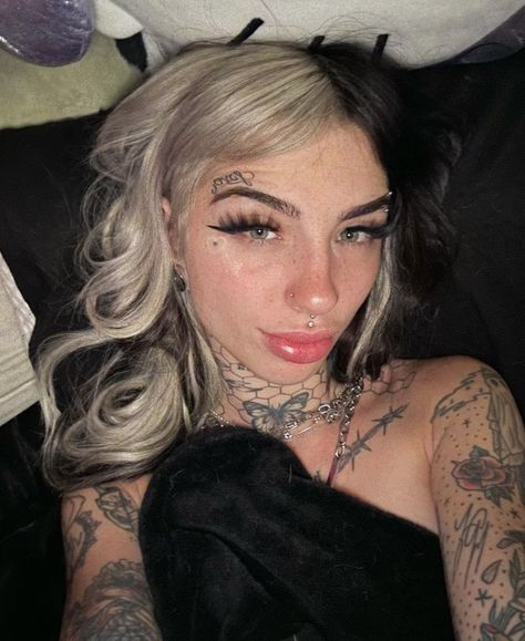 Cruella Morgan, Alt Makeup, Tone Hair, Gothic Beauty, Hello Beautiful, Celebrity Look, Face Claims, Tattoos For Women, Two Tone