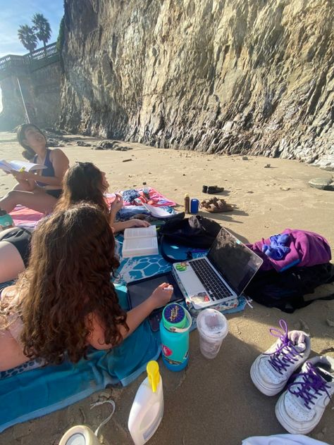 Beach University Aesthetic, School On The Beach, Beach Study Aesthetic, College Beach Aesthetic, Cal State Long Beach Aesthetic, Isla Vista Santa Barbara, College On The Beach, College By The Beach, College In California