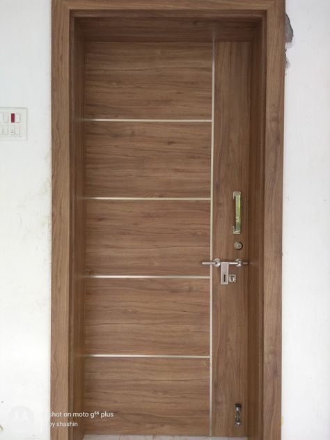 Plus Door Design Mica, Wooden Bedroom Doors Modern, Latest Mica Door Design, Door Plywood Design, Flush Door Laminate Design, Mica Door Design Modern, Laminated Doors Design, Flush Door Design Modern Mica, Plywood Door Designs Modern