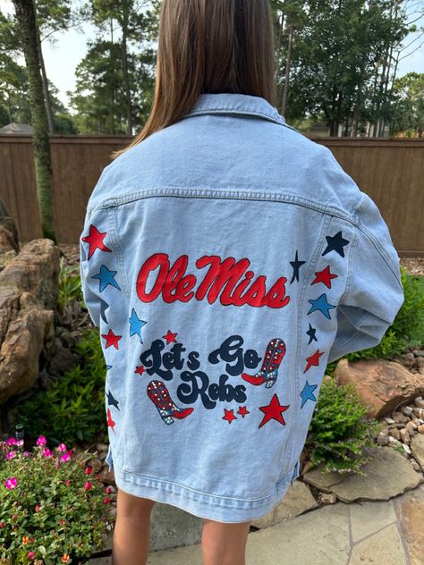 Ole Miss Jean Jacket, Senior Jean Jacket Painted, Game Day Jean Jacket, Astros Jacket, Clothing Painting, Paint Jeans, Embroidery Jeans Jacket, Painted Jean Jacket, Green Jean Jacket