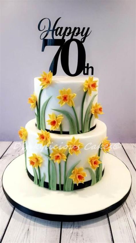 Daffodil Cake Ideas, Yellow Flower Cake, Flower Cake Ideas, Flower Cake Decor, Cake Decor Ideas, Daffodil Cake, Floral Cake Design, 80 Birthday Cake, Decorative Cakes