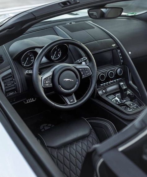 High End Cars, Jaguar F Type, Jaguar Car, Car Interior, Jaguar, Cool Cars, Dream Cars, Classic Cars, Cars