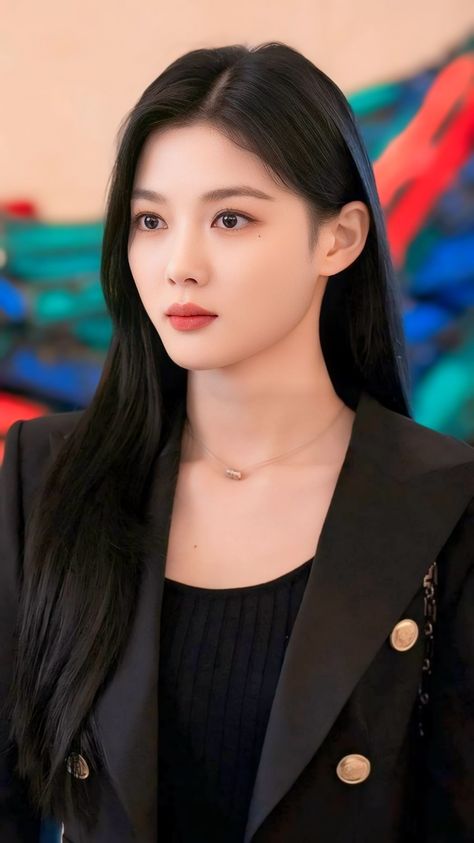 Kim yoo jung   #kimyoojung #southkoreanactress #kdrama #mydemon Kdrama Actors Female, Kim Yoo Jung My Demon, 90s Asian Beauty, Kpop Idols Photos, Kim Yoo Jung Fashion, Kim Yoo Jung Photoshoot, Kim Joo Jung, Kdrama Actress, Park Hyungsik Strong Woman