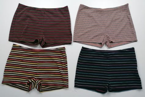 Stripes Aesthetic, Sew Shorts, Striped Shorts Outfit, Shorts Aesthetic, Tiny Shorts, I Follow Back, Stripe Shorts, Follow Back, Aesthetic Y2k