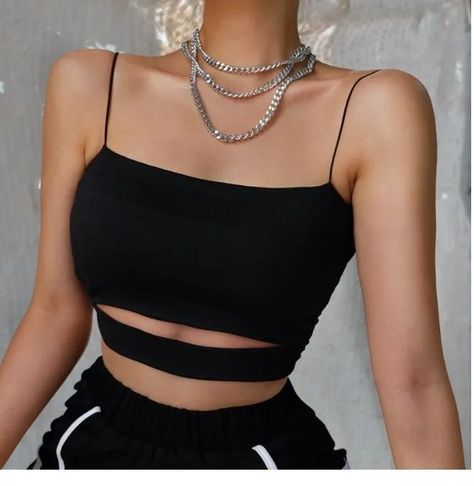 Shirt Crop Top, Strap Tank Top, Middle Age Fashion, Strap Crop Top, Tank Top Blouse, Tank Top Straps, Outfit Look, Sleeveless Crop Top, Crop Top Blouse