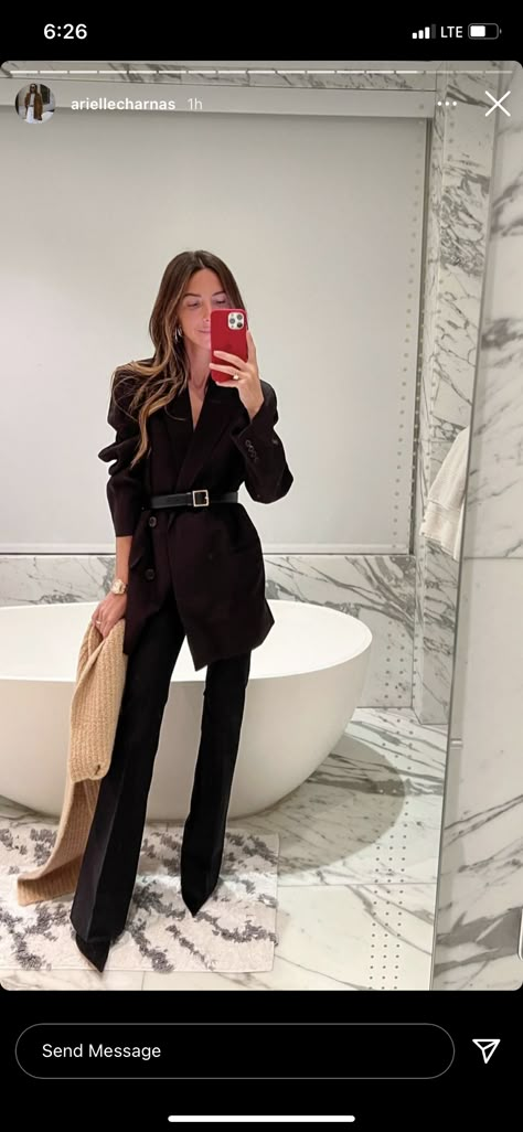 Business Dinner Outfit, Chic Dinner Outfit, Winter Dinner Outfit, Dinner Outfit Winter, Arielle Charnas, Outfit Dinner, Work Fits, Dinner Outfit, Dinner Outfits