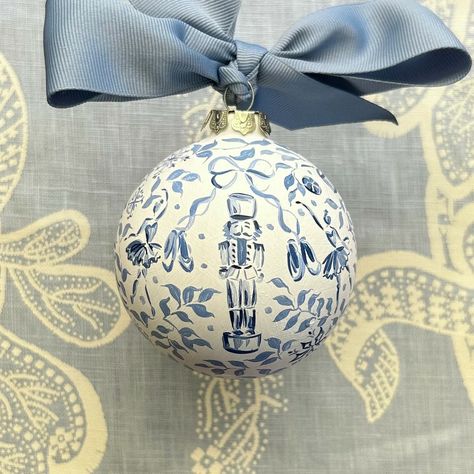 Blue And White Christmas, Front Porch Christmas Decor Ideas, Nutcracker Ornaments, Porch Christmas Decor Ideas, Front Porch Christmas, Porch Christmas Decor, Christmas Decor Ideas Diy, Painted Christmas Ornaments, Decor Ideas Diy