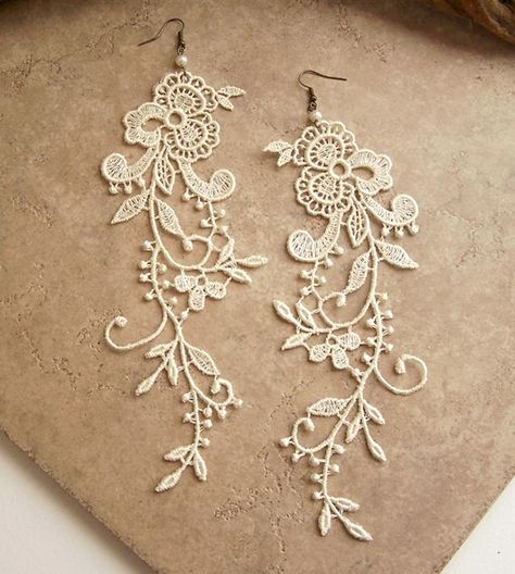 Lace Earrings, Lace Jewelry, Floral Earrings, Bijoux Diy, Ivory Lace, Diy Fashion, White Lace, Jewelry Crafts, Jewelry Inspiration