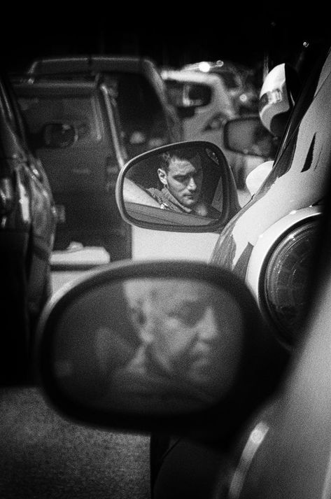 Photography Cinematic, Robert Frank, Reflection Photography, Photography Street, Cinematic Photography, Documentary Photography, Street Photo, 인물 사진, Photojournalism