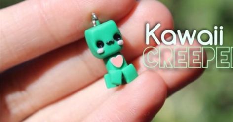 Minecraft character made from polymer clay Minecraft Polymer Clay, Kawaii Minecraft, Creeper Minecraft, Frog Crafts, Clay Things, Cute Polymer Clay, Clay Stuff, Polymer Crafts, Clay Ornaments